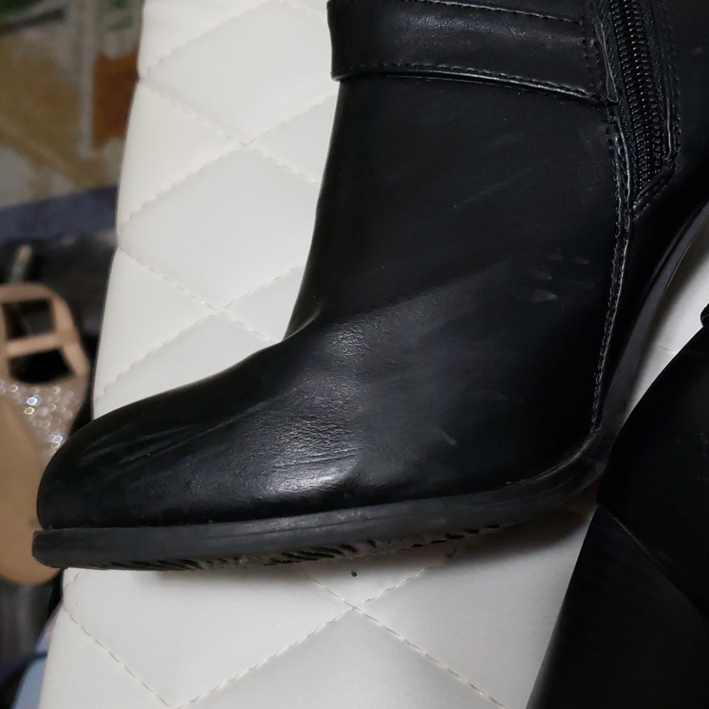 Chunky heel booties - Picture 3 of 6